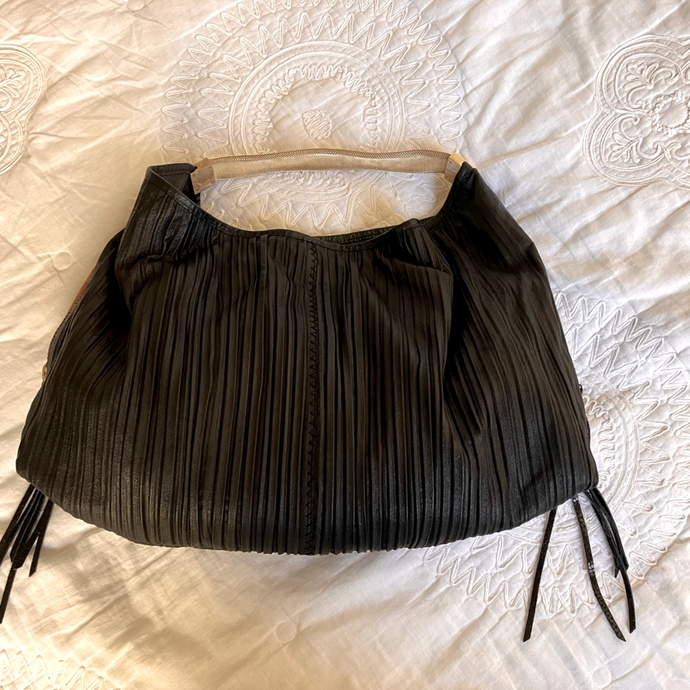 Tre Vero Crinkle Python Black bag good used condition